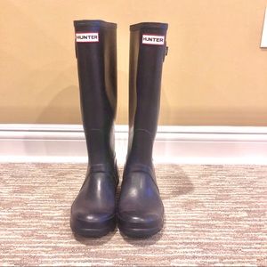 Hunter knee high rain boots dark purple
